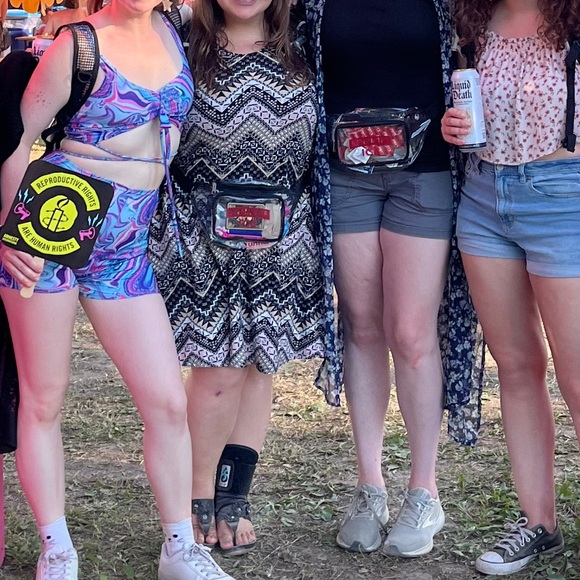 🌸 Rave Festival Set Glitzy McEwan Studio Fit (M) - Picture 2 of 7